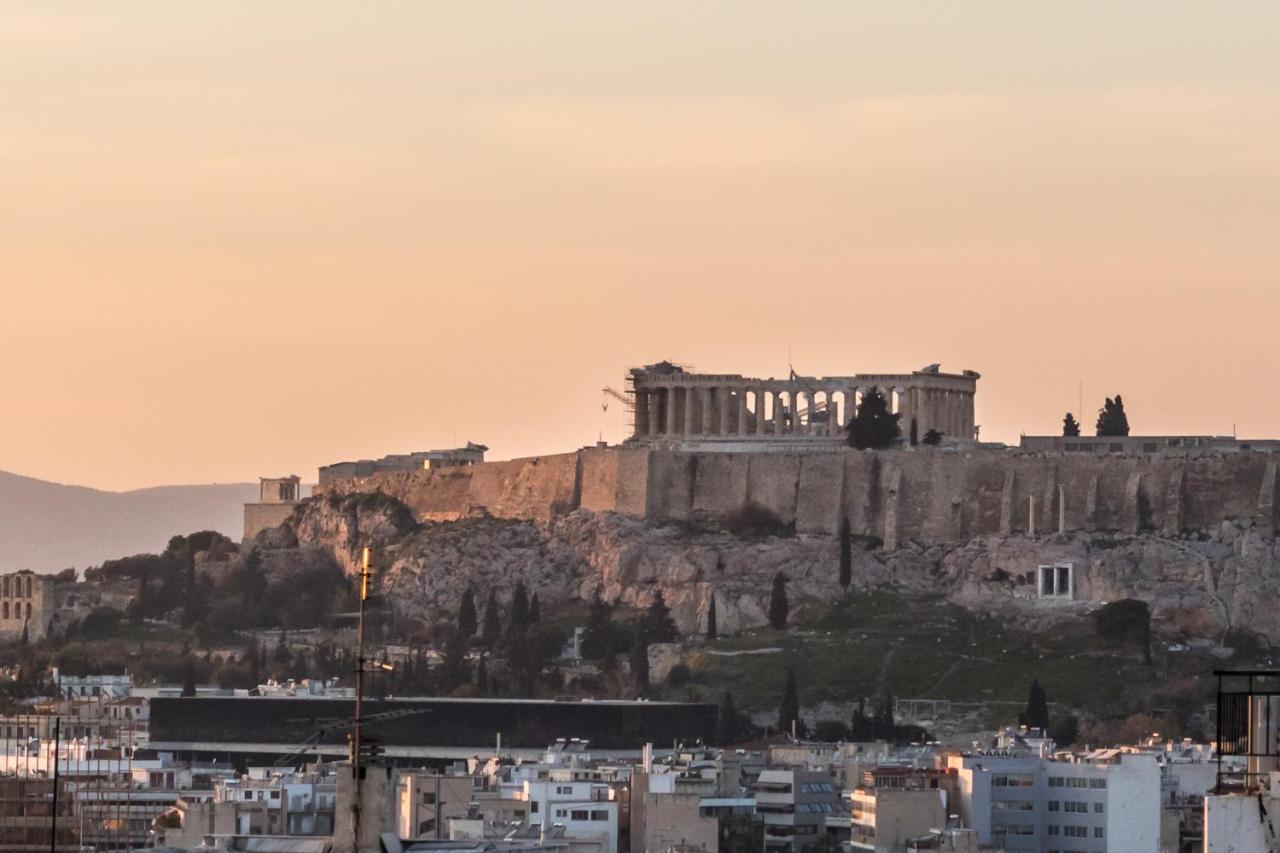 Renovated 3 Bedroom Apt With Acropolis View アテネ エクステリア 写真